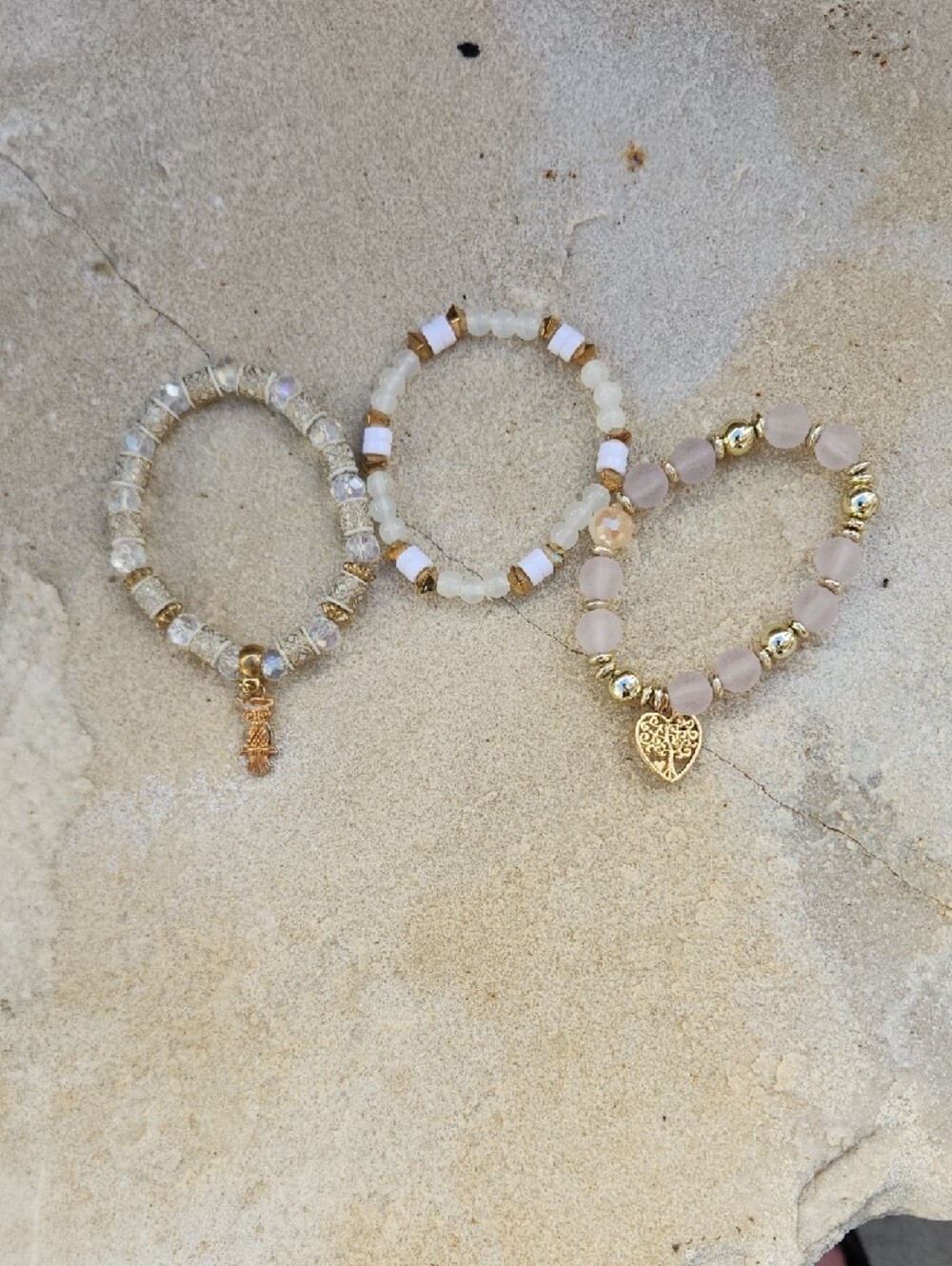 Deatiled Beaded Bracelet Set Gold Toned Metal Owl Heart Dangles Opaque White - Picture 3 of 12